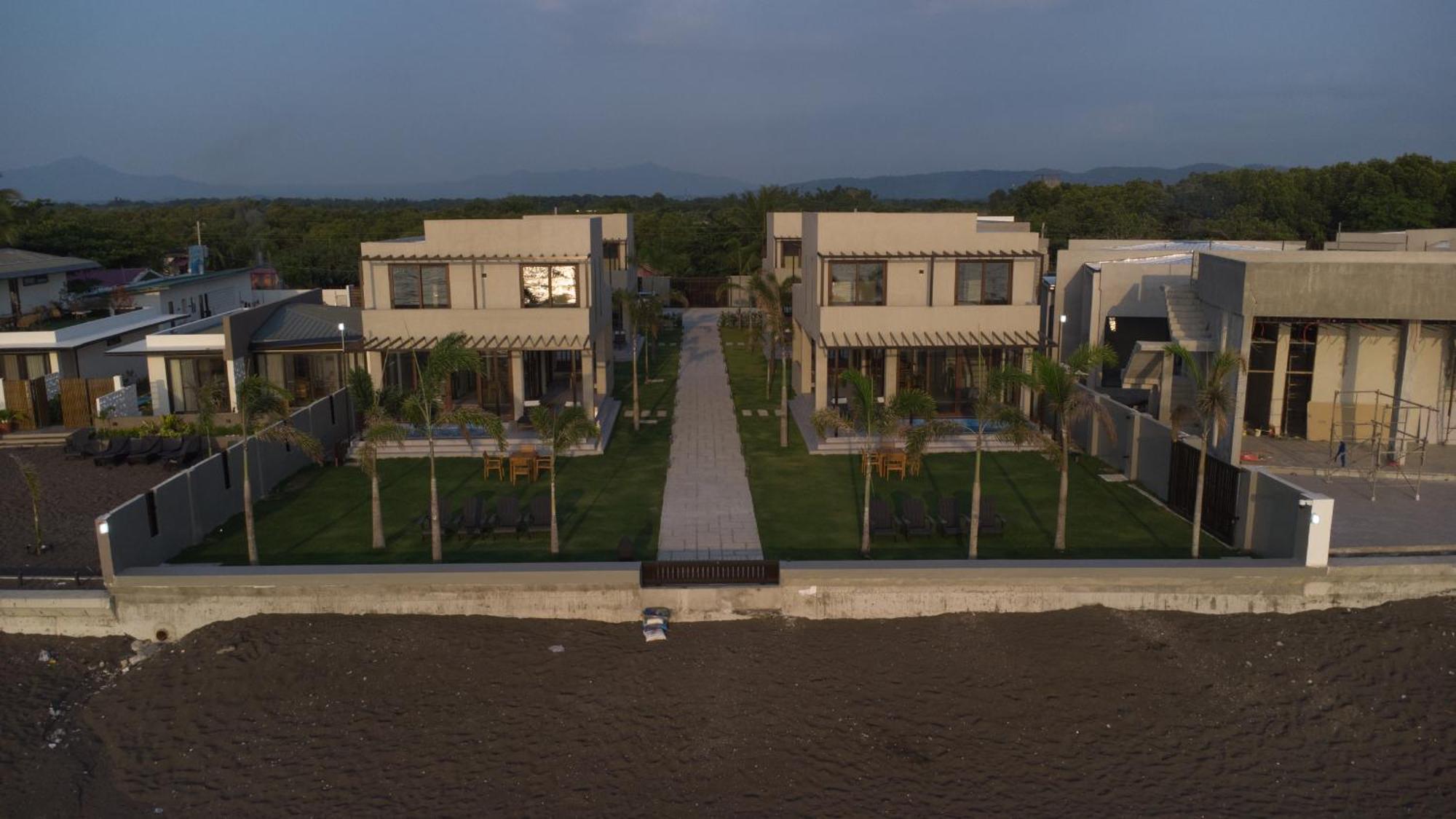 Araya Beach Casas باتانجاس المظهر الخارجي الصورة