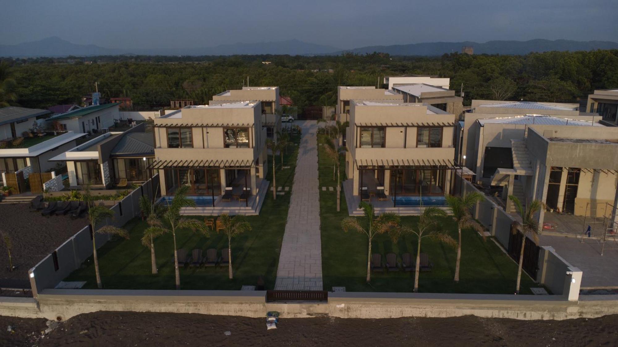 Araya Beach Casas باتانجاس المظهر الخارجي الصورة