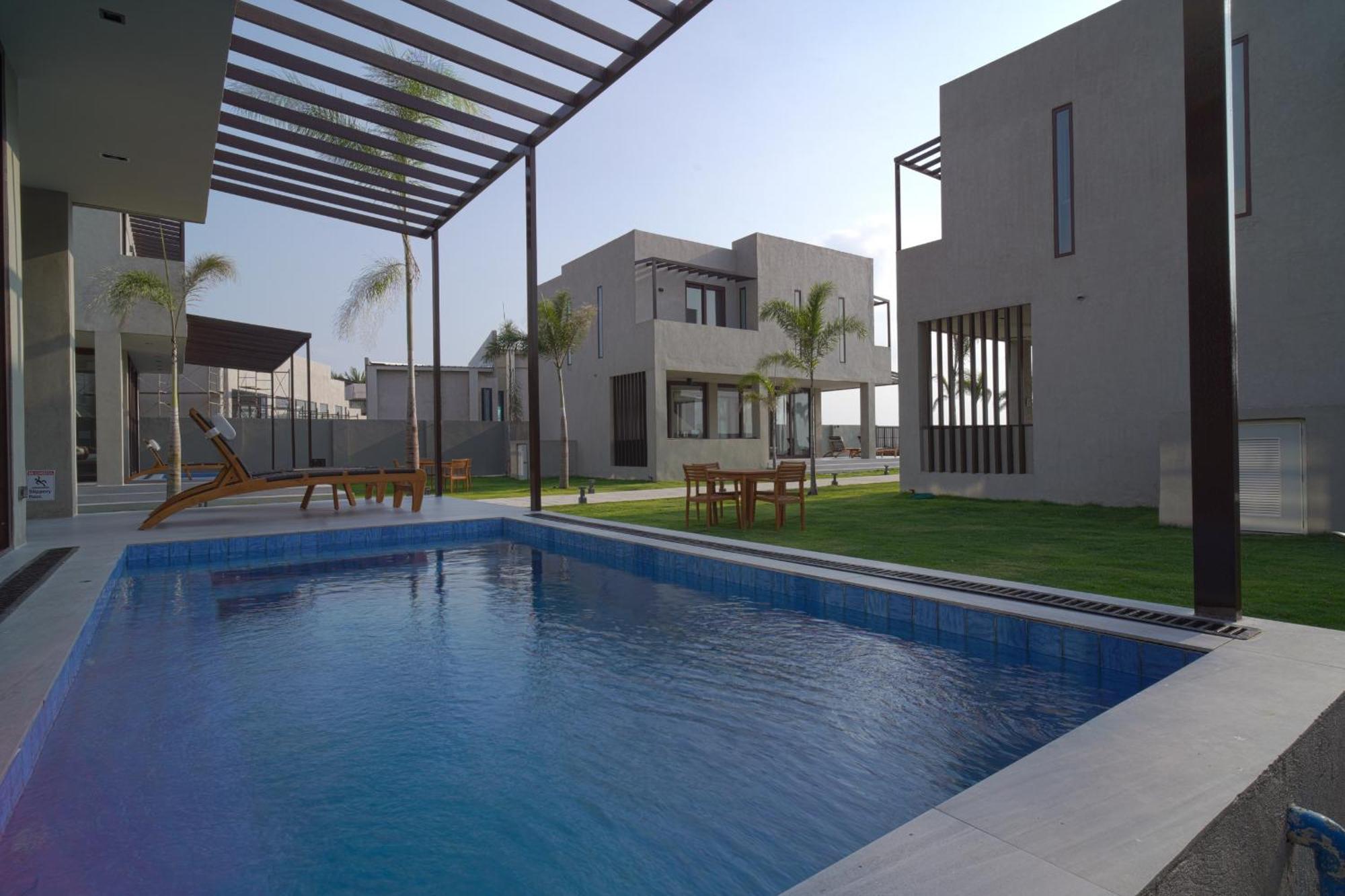 Araya Beach Casas باتانجاس المظهر الخارجي الصورة